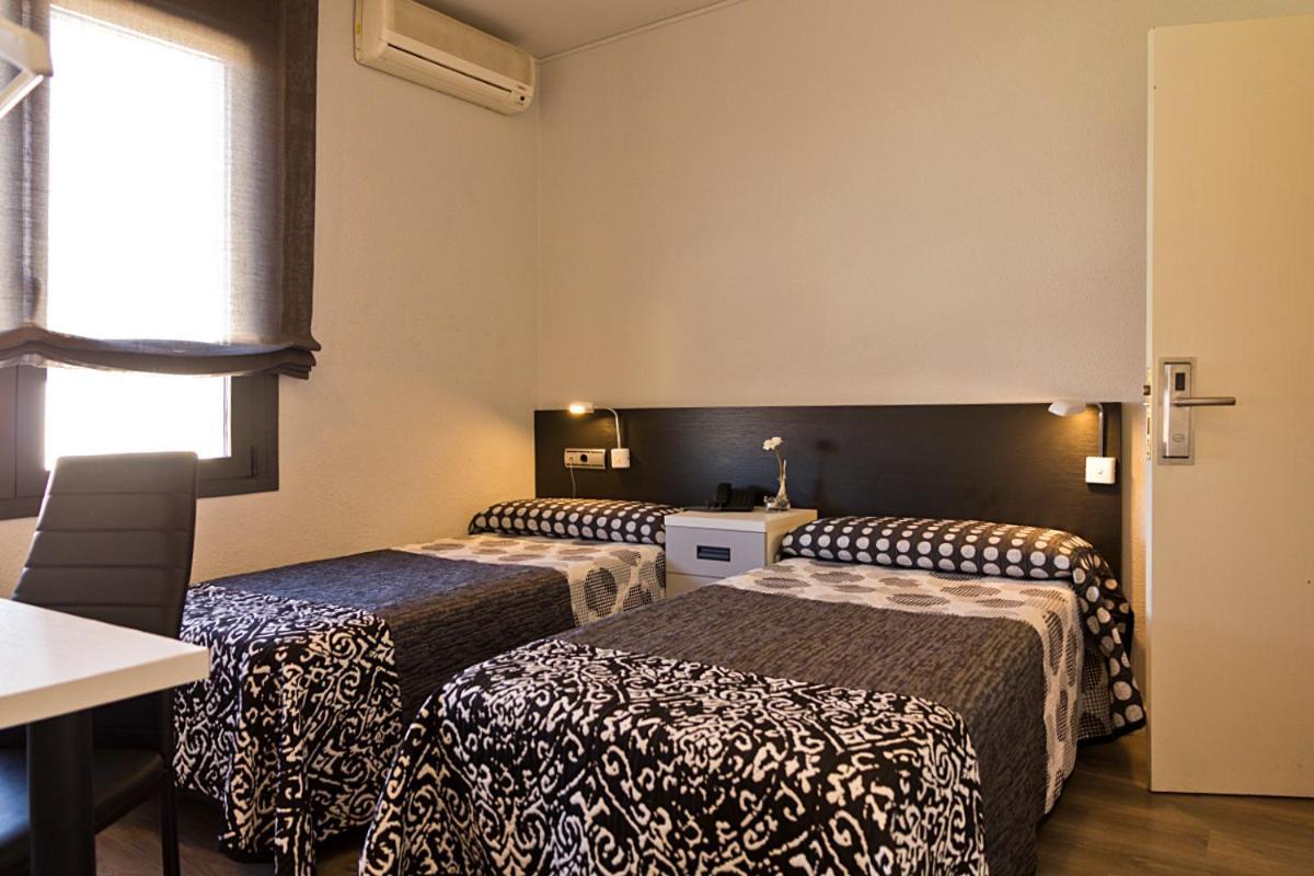 Hostal Plaza Bunuel Exterior foto